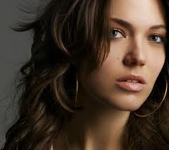http://static.tvtropes.org/pmwiki/pub/images/Mandy_Moore_9684.jpeg