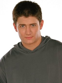 http://static.tvtropes.org/pmwiki/pub/images/OTH-Nathan_3060.jpg