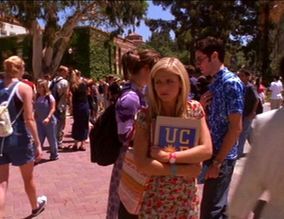 http://static.tvtropes.org/pmwiki/pub/images/btvs_s4_ep01_freshman.jpg