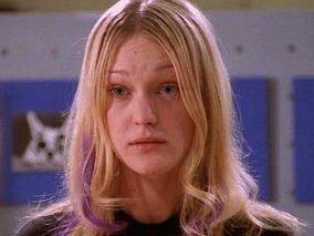 http://static.tvtropes.org/pmwiki/pub/images/btvs_s7_4_help.jpg