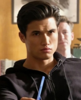 http://static.tvtropes.org/pmwiki/pub/images/reggiemantle.jpg