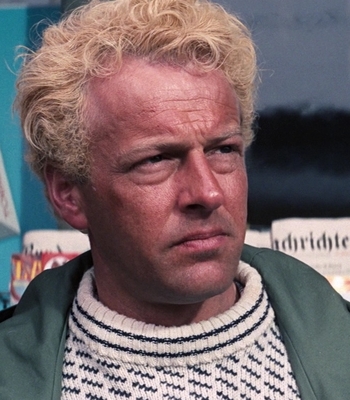 http://static.tvtropes.org/pmwiki/pub/images/sean_campbell___profile.jpg