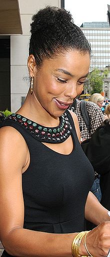https://static.tvtropes.org/pmwiki/pub/images/220px-SophieOkonedo08TIFF_6946.jpg
