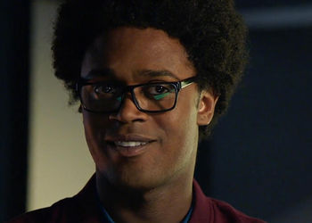 https://static.tvtropes.org/pmwiki/pub/images/arrowverse_curtis_holt.png