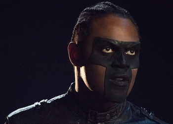 https://static.tvtropes.org/pmwiki/pub/images/arrowverse_mr_terrific.png