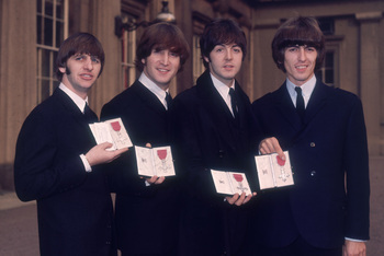 https://static.tvtropes.org/pmwiki/pub/images/beatles_mbe.jpg