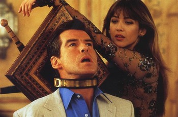 https://static.tvtropes.org/pmwiki/pub/images/bond_torture.jpg