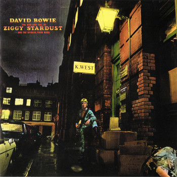 https://static.tvtropes.org/pmwiki/pub/images/david_bowie_the_rise_and_fall_of_ziggy_stardust_and_the_spiders_from_mars_no_logo.jpg