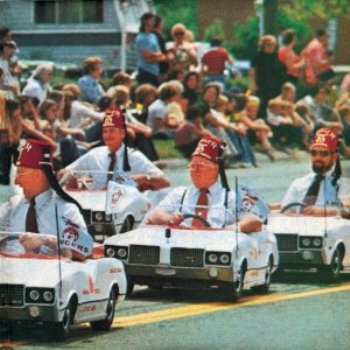 https://static.tvtropes.org/pmwiki/pub/images/dead_kennedys_-_frankenchrist_cover_4570.jpg