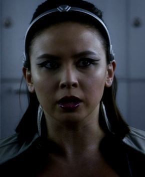 https://static.tvtropes.org/pmwiki/pub/images/earth_2_linda_unmasked.jpg