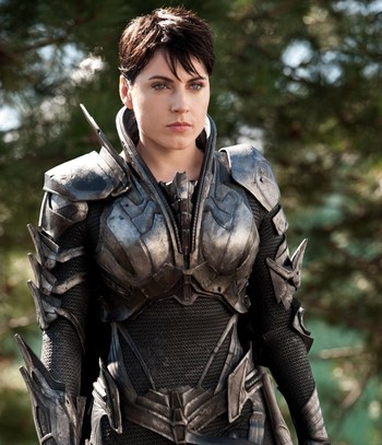 https://static.tvtropes.org/pmwiki/pub/images/faora_3.jpg