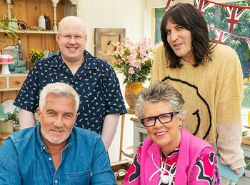 https://static.tvtropes.org/pmwiki/pub/images/great_british_bake_off_judges_z.jpg