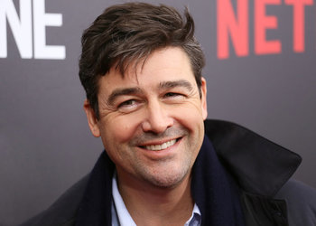 https://static.tvtropes.org/pmwiki/pub/images/kyle_chandler.jpg