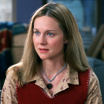 https://static.tvtropes.org/pmwiki/pub/images/laura_linney_love_actually.jpg