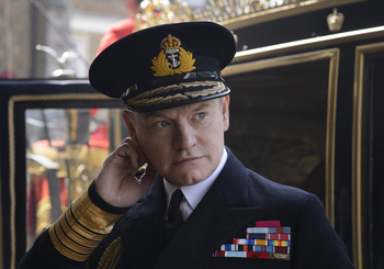 https://static.tvtropes.org/pmwiki/pub/images/le_roi_george_vi_dans_the_crown.jpg