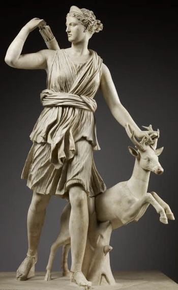 https://static.tvtropes.org/pmwiki/pub/images/louvre_artemis_deesse_de_la_chasse_dite_diane_de_versailles.jpg