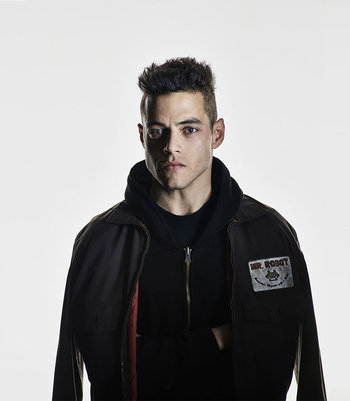 https://static.tvtropes.org/pmwiki/pub/images/mrrobot_s3_cast_rami_malek.jpg