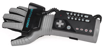 https://static.tvtropes.org/pmwiki/pub/images/nes_power_glove.jpg