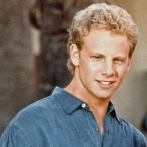 https://static.tvtropes.org/pmwiki/pub/images/p_beverly_hills_90210_ian_ziering.jpg