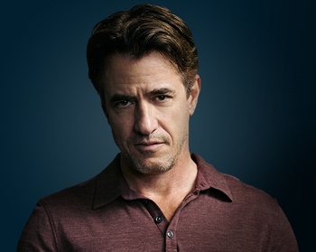 https://static.tvtropes.org/pmwiki/pub/images/sean_shameless.jpg
