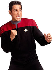 https://static.tvtropes.org/pmwiki/pub/images/sf_chakotay_2837.jpg