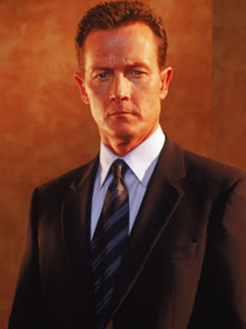 https://static.tvtropes.org/pmwiki/pub/images/thexfilesjohndoggett.png